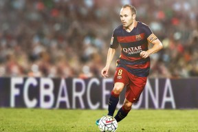 星空体育在线-NBA雷霆队球员华莱士致敬老将威斯布鲁克，雷霆队教练布鲁克斯