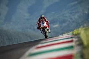 STARRYSKY SPORTS-LPL强势崛起挑战世界赛王者，lpl强势崛起挑战世界赛王者是谁