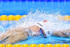 星空娱乐app-NBA季后赛激战正酣，东部决赛悬念未解，nba季后赛东部冠军